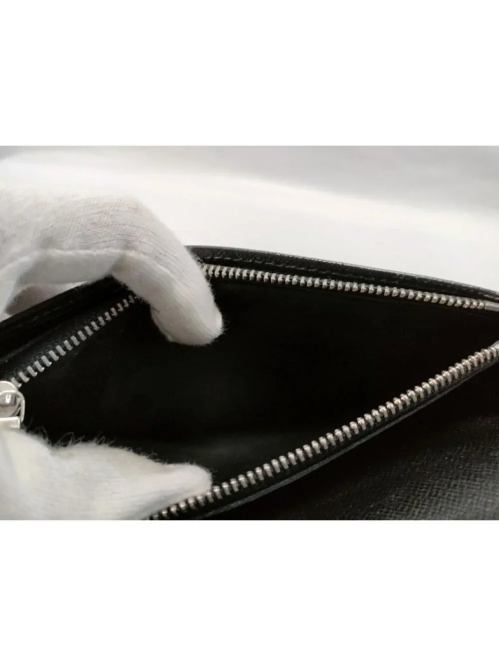 Louis Vuitton Wallet Portefeuille Brazza Black Epi Bifold